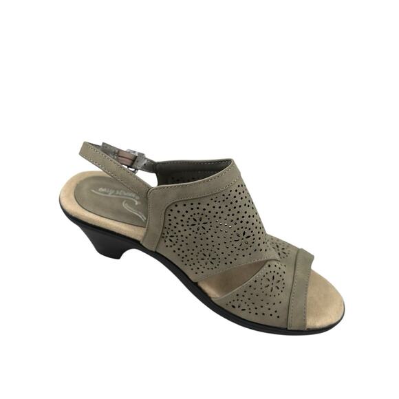 Easy Street Women Perforated Slingback Sandals Linda Size US 7M Gray - Picture 3 of 10
